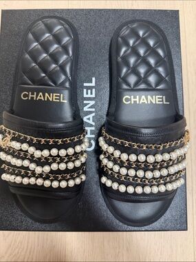 CHANEL Black Quilted Pearl & Gold Chain Slide Sandals